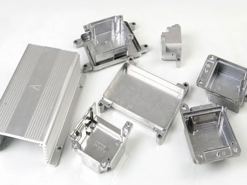 重力鑄造分幾種？探討重力鑄造的分類及應用領域